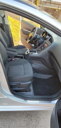 Peugeot 5008 cena 17900 przebieg: 253600, rok produkcji 2011 z Urzędów małe 137